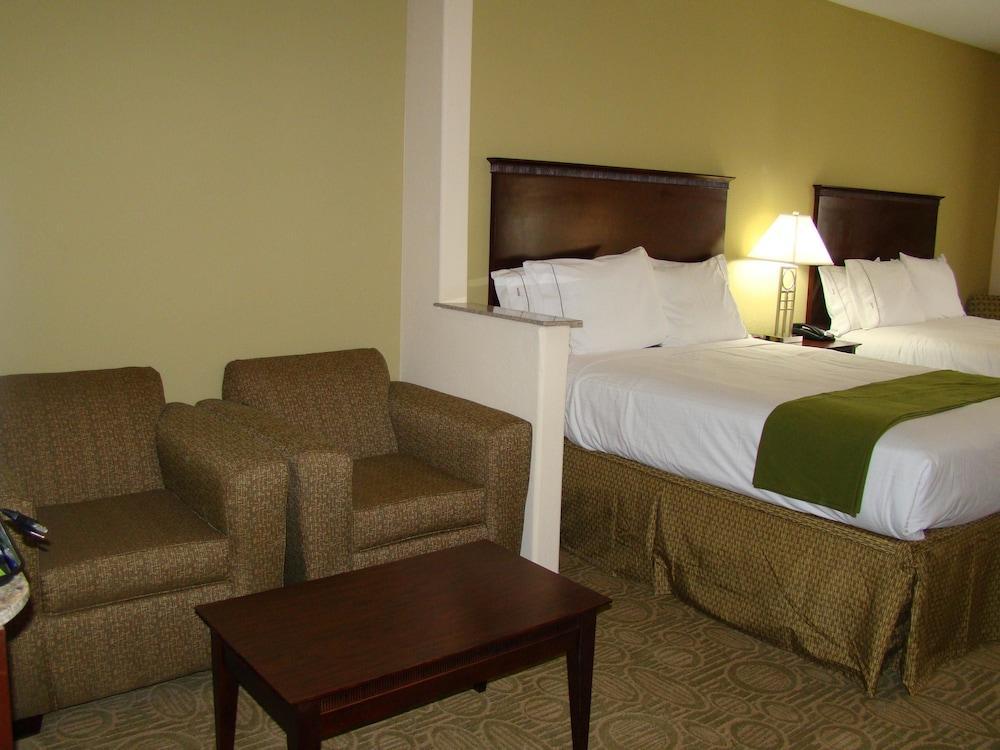 Holiday Inn Express & Suites Brownfield Экстерьер фото