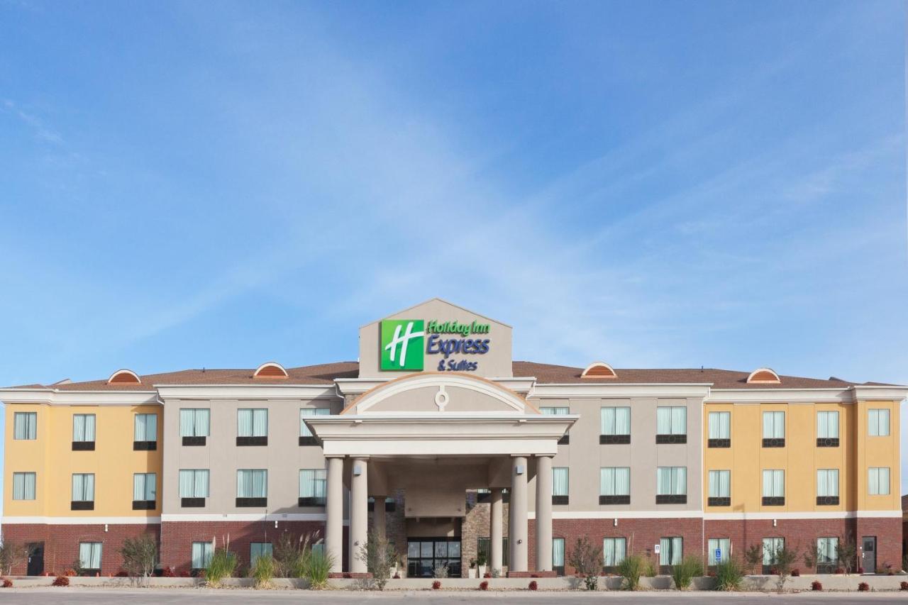 Holiday Inn Express & Suites Brownfield Экстерьер фото